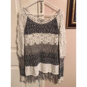 BKE sweater sz. Medium